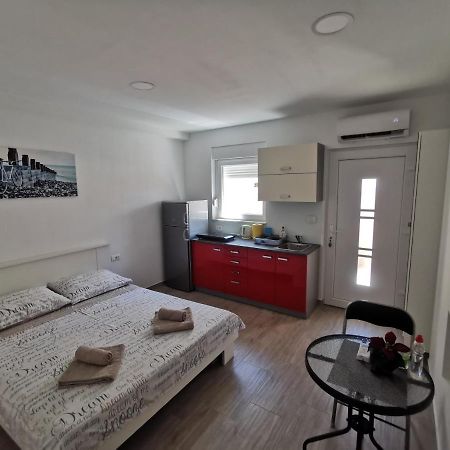 Appartement Twins à Pula Extérieur photo