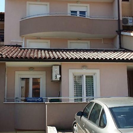 Appartement Twins à Pula Extérieur photo